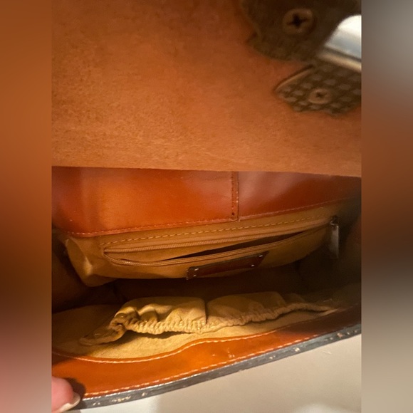 Patricia Nash Tan Leather Crossbody Bag - Picture 6 of 13